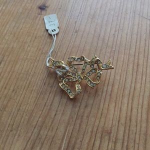 Bow Brooche